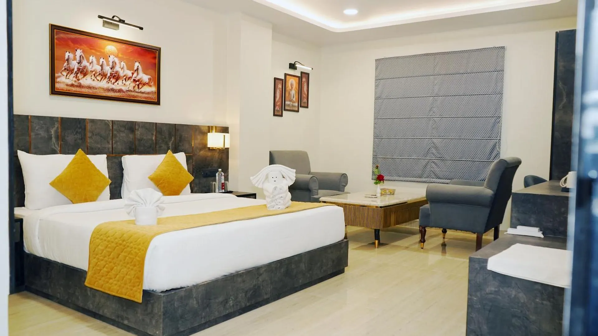Shrigo Hotel Banaras Varanasi 4*,